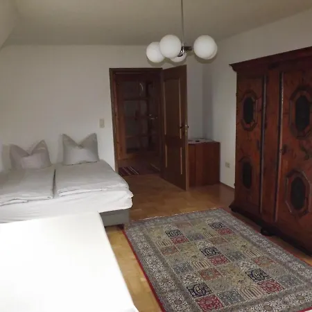 Große Am Grünen Stadtrand Apartment *