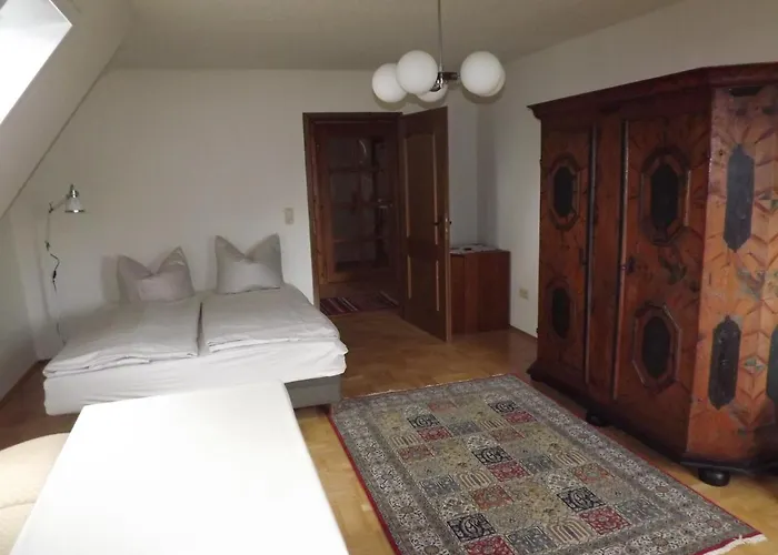 Grosse Am Gruenen Stadtrand 아파트 *